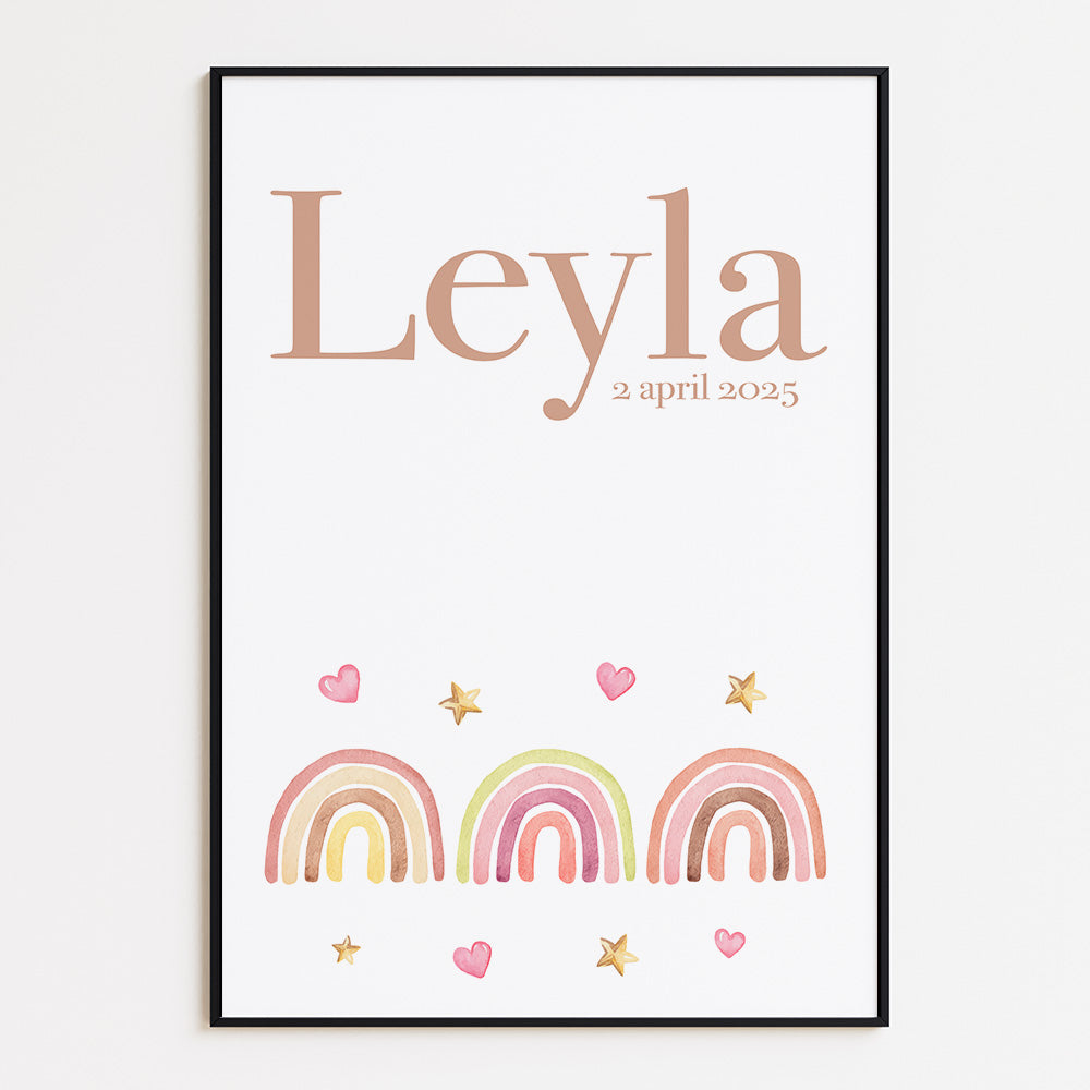 Naam met geboortedatum en regenboog