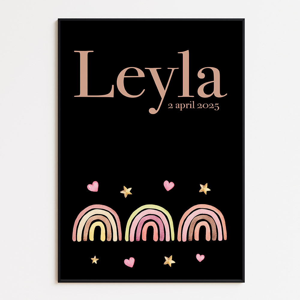 Naam met geboortedatum en regenboog